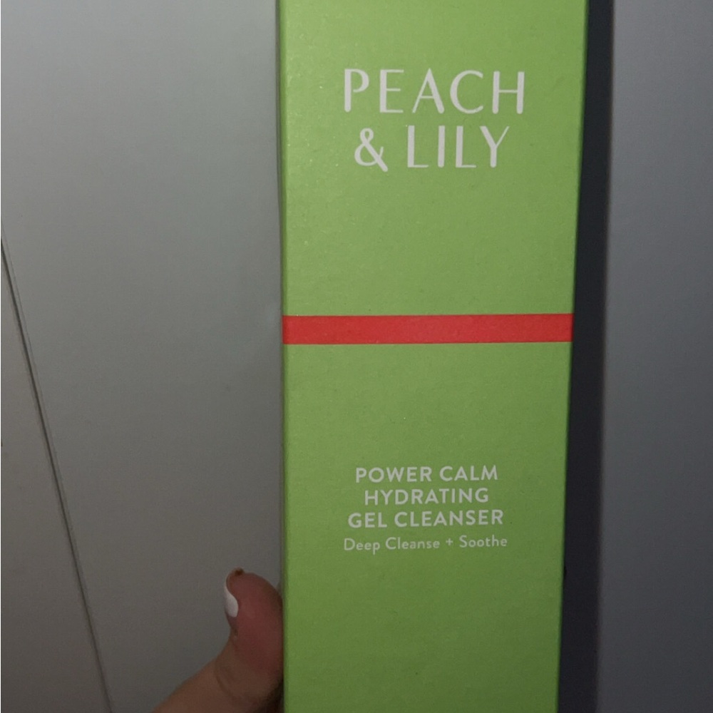 Peach & Lily Green Power Calm Hydrating Gel Cleanser